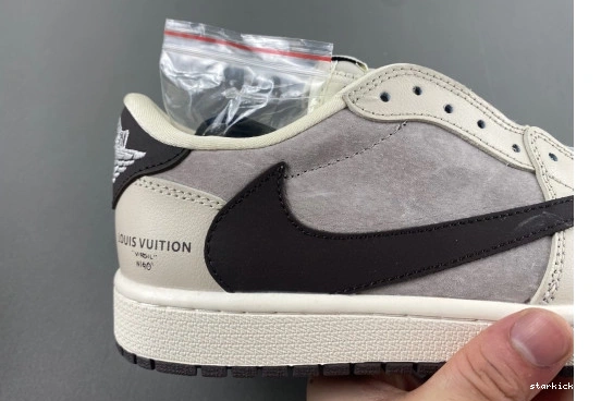  LOW TRAVIS SP  SCOTT LX1988-100 LX1988-100 1 RETRO JORDAN OG 0813